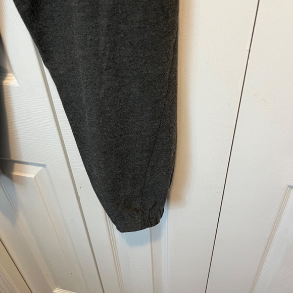 Babaton size M joggers - Picture 7 of 9